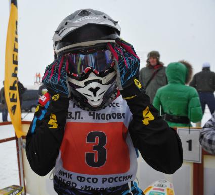 Стадион Бурцево. 56-й Всероссийский командный мотокросс на приз им. Чкалова. Организаторы АМК ФСО России. На снимке: участник соревнований по мотокроссу.