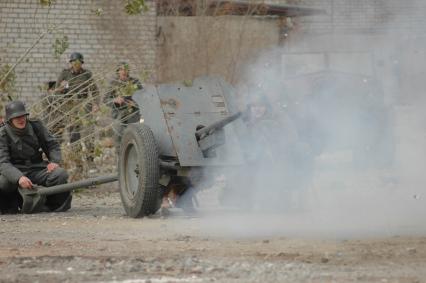 В Волгограде провели военно-историческую реконструкцию, посвященную 70-летию контрнаступления советских войск под Сталинградом.