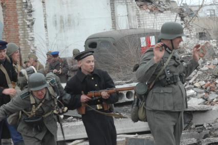 В Волгограде провели военно-историческую реконструкцию, посвященную 70-летию контрнаступления советских войск под Сталинградом.