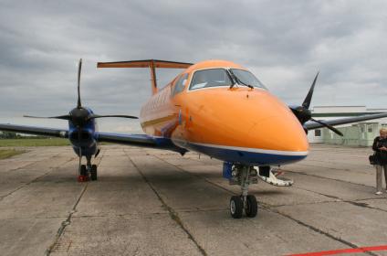 Турбовинтовой пассажирский самолёт EMBRAER-120 авиакомпании `Регион-Авиа`.