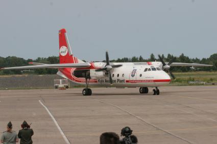 Самолет ан-24 в Калининграде