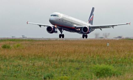 Пассажирский самолет Airbus A321 авиакомпании `Аэрофлот`.