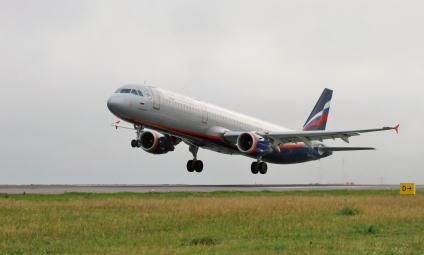 Пассажирский самолет Airbus A321 авиакомпании `Аэрофлот`.