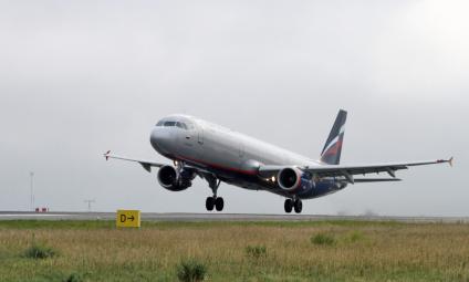 Пассажирский самолет Airbus A321 авиакомпании `Аэрофлот`.