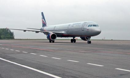 Пассажирский самолет Airbus A321 авиакомпании `Аэрофлот`.