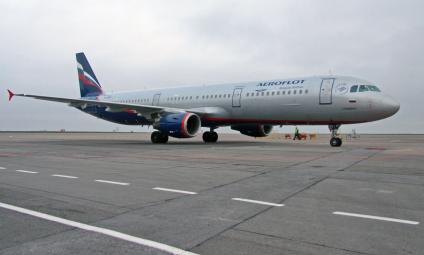 Пассажирский самолет Airbus A321 авиакомпании `Аэрофлот`.