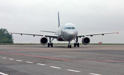 Пассажирский самолет Airbus A321 авиакомпании `Аэрофлот`.