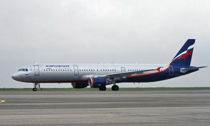 Пассажирский самолет Airbus A321 авиакомпании `Аэрофлот`.