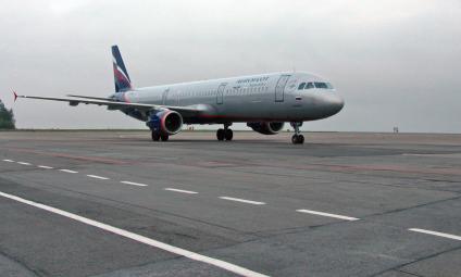 Пассажирский самолет Airbus A321 авиакомпании `Аэрофлот`.