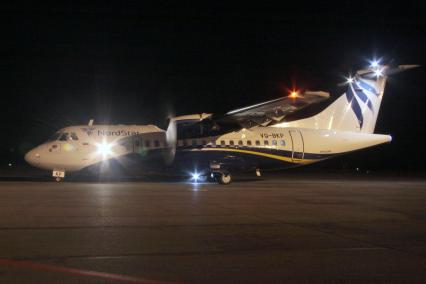 Пассажирский самолет ATR-42-500 авиакомпании `NORDSTAR`.