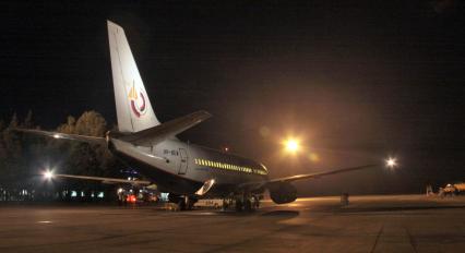 Пассажирский самолет Boeing 737-500 авиакомпания `ORENAIR`.