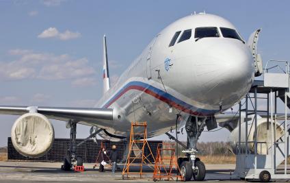 Самолет-ретранслятор Ту-214СР, разработанный для администрации президента Российской Федерации.