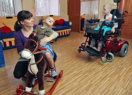 Детский хоспис в Республике Татарстан. На снимке: дети инвалиды.