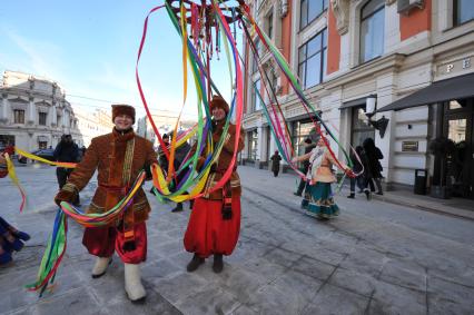 Открытие городского Масленичного фестиваля в Камергерском переулке.