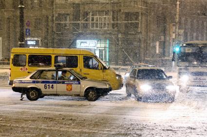 ДТП во время снегопада.