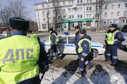 Сотрудники гибдд Калининграда проводят акцию трезвый водитель.