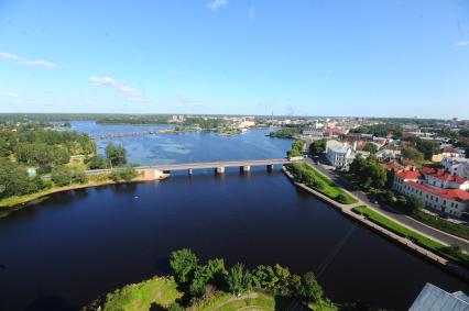 Вид на город с башни  Выборгского замка.