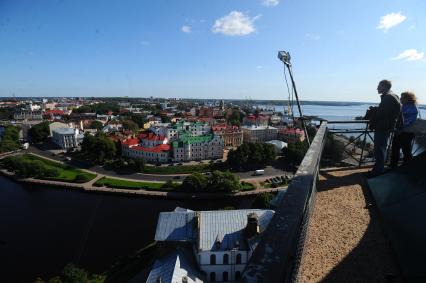 Вид на город с башни  Выборгского замка.