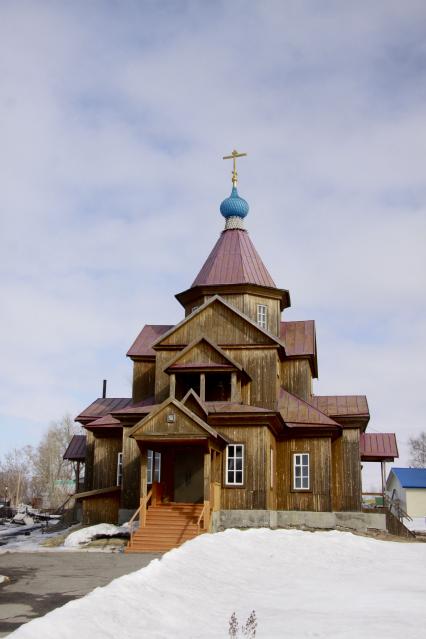 Храм Покрова Пресвятой Богородицы. Построен на средства актера и режиссера Валерия Золотухина.