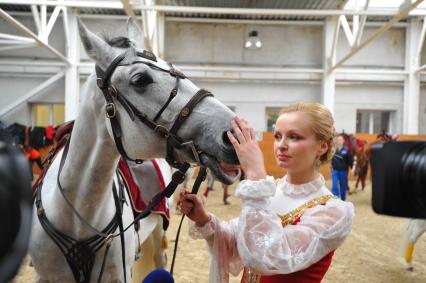 Пресс показ новой программы Кремлёвской школы верховой езды, специально подготовленной для выступления  на конном турнире `Horses&Dreams`.