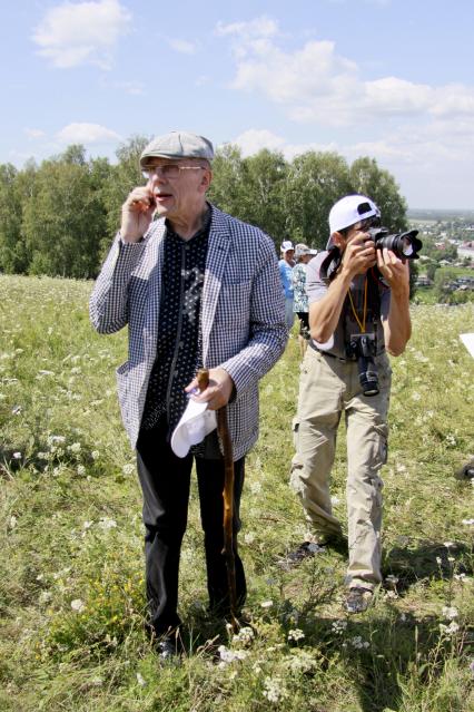 На Шукшинских чтениях в селе Сростки актер и режиссер Валерий Золотухин.