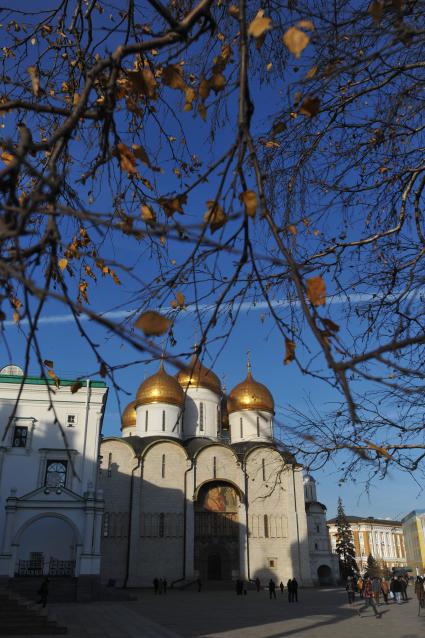 Московский Кремль. На снимке: Успенский собор