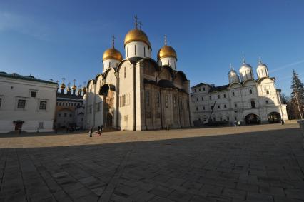 Московский Кремль. На снимке: Успенский собор