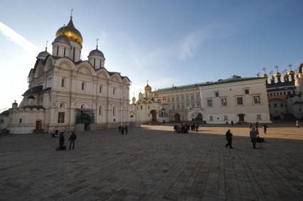 Московский Кремль. На снимке: Софийский собор.