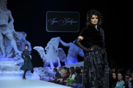 Гостиный двор. Неделя моды в Москве `Volvo Moscow Fashion Week`. Показ коллекции Igor Gulyaev.