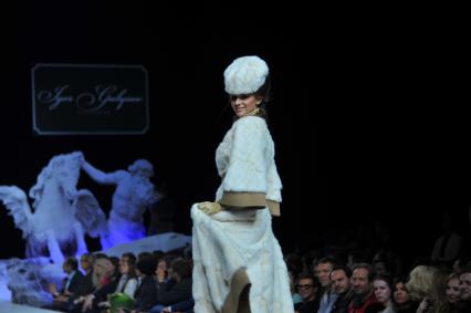 Гостиный двор. Неделя моды в Москве `Volvo Moscow Fashion Week`. Показ коллекции Igor Gulyaev.