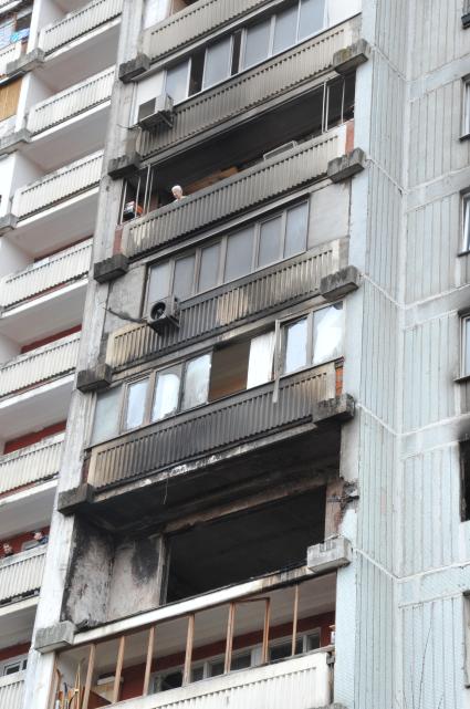 Улица Широкая дом  25/24. Возгорание в жилом доме на северо-востоке Москвы. На снимке: последствия пожара.