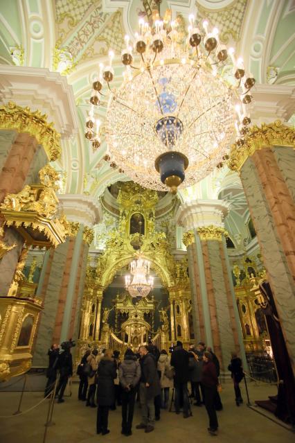 Востановленный алтарь петропавлоского собора.