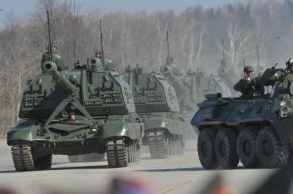 Полигон Алабино. Репетиция парада Победы. На снимке: военная техника