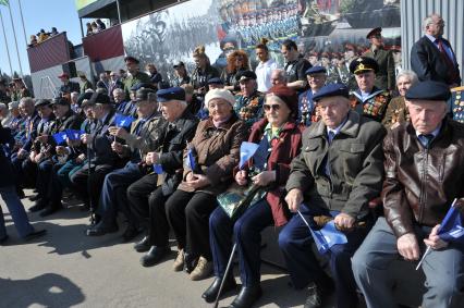 Полигон Алабино. Репетиция парада Победы. На снимке: ветераны.