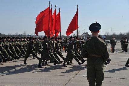 Полигон Алабино. Репетиция парада Победы. На снимке: знаменная группа.