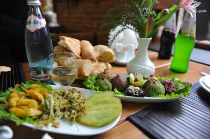 Блюда национальной грузинской кухни.