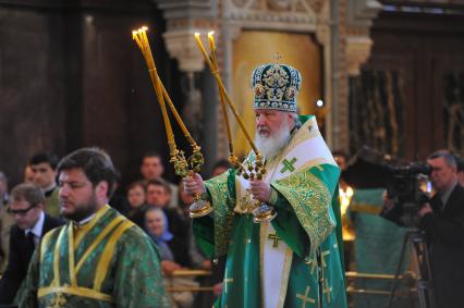 Храм Христа Спасителя. Вербное воскресенье. На снимке: патриарх Московский и всея Руси Кирилл во время литургии.