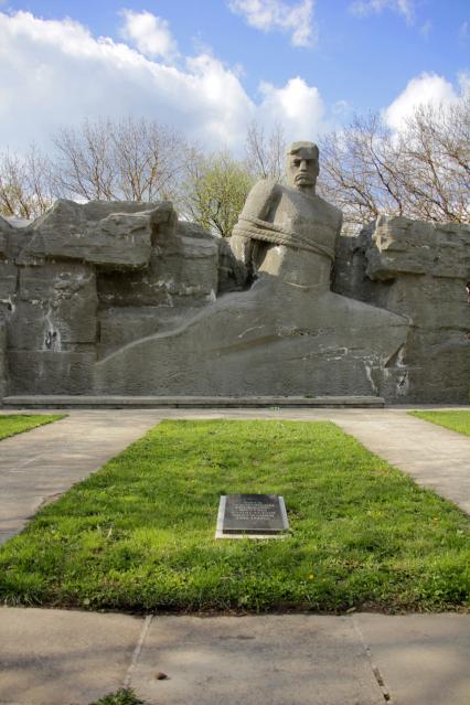 Мемориал `Холодный родник` в Ставрополе.