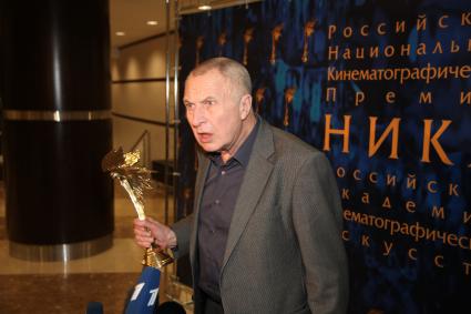 Диск43. Национальная кинематографическая премия (кинопремия) НИКА 2012 год. На снимке: актер Смирнов Андрей