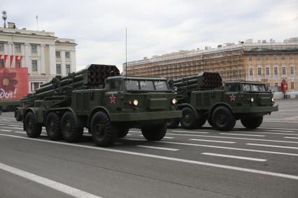 Парад победы посвященный 68-й годовщине победы в Великой Отечественной войне в Санкт-Петербурге.