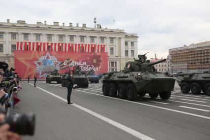 Парад победы посвященный 68-й годовщине победы в Великой Отечественной войне в Санкт-Петербурге.