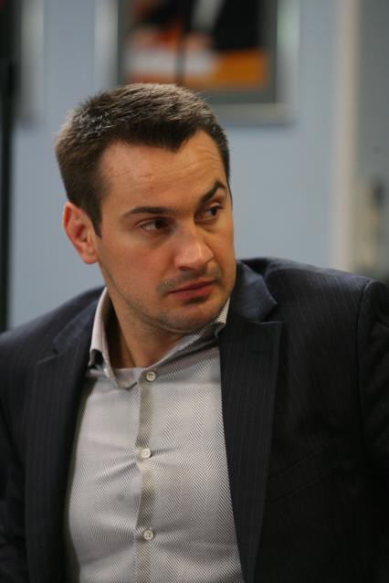 ИД `Комсомольская правда`. Круглый стол на тему: `Россия без дыма: акции в день отказа от курения, начало работы «антитабачного» закона. Какие меры будут применяться по отношению к нарушителям?`. На снимке: член Комитета Государственной думы РФ по физической культуре, спорту и делам молодежи Дмитрий Носов.