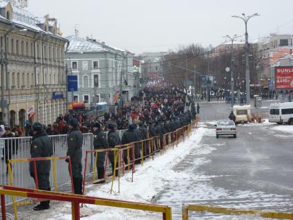 Шествие оппозиции `Марш против подлецов`. На снимке: участники шествия