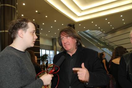 Диск42. Национальная кинематографическая премия (кинопремия) НИКА 2012 год. На снимке: бард Митяев Олег
