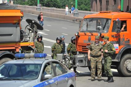 Акция оппозиции `Марш против палачей` прошла от Калужской площади до Болотной.