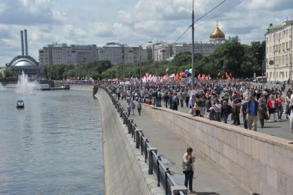 Акция оппозиции `Марш против палачей` прошла от Калужской площади до Болотной.