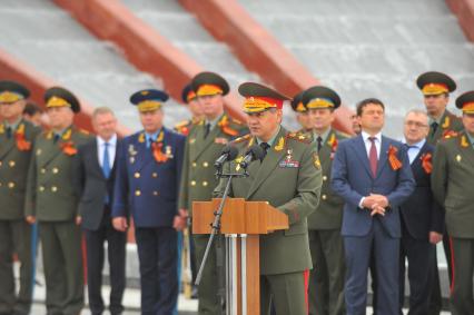 День памяти и скорби. Церемония открытия Федерального военного мемориального кладбища (ФВМК) в Мытищинском районе МО. На снимке: министр обороны РФ Сергей Шойгу (в центре).