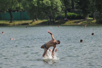 Старое Косино. Городской пляж на берегу Белого озера.