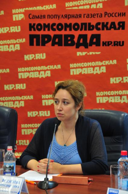 Пресс-центр ИД `Комсомольская правда`. Круглый стол на тему: `Пенсионная реформа и негосударственное пенсионное страхование: как копить на будущую пенсию?`. На снимке: директор проекта Фонда общественного мнения (ФОМ) Людмила Преснякова.