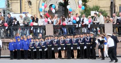 пребытие крупнейшего в мире парусника седов